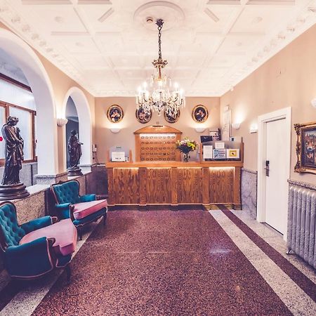 Hostal Marlasca Мадрид Екстер'єр фото
