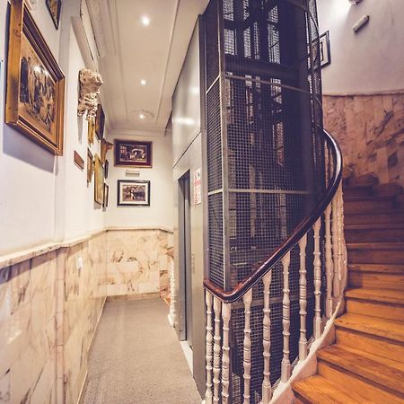 Hostal Marlasca Мадрид Екстер'єр фото