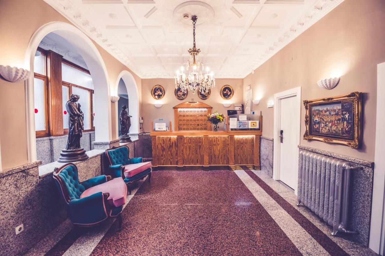 Hostal Marlasca Мадрид Екстер'єр фото