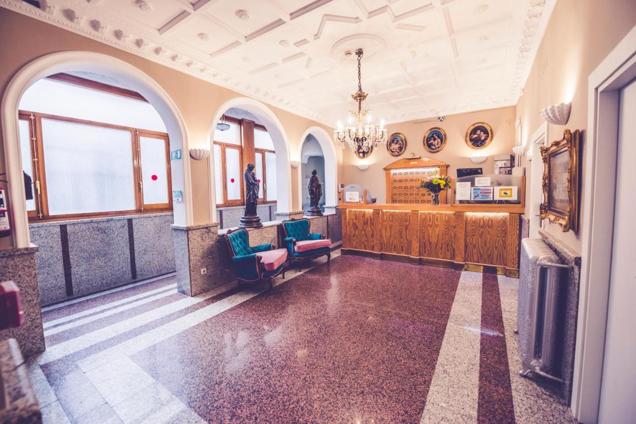 Hostal Marlasca Мадрид Екстер'єр фото