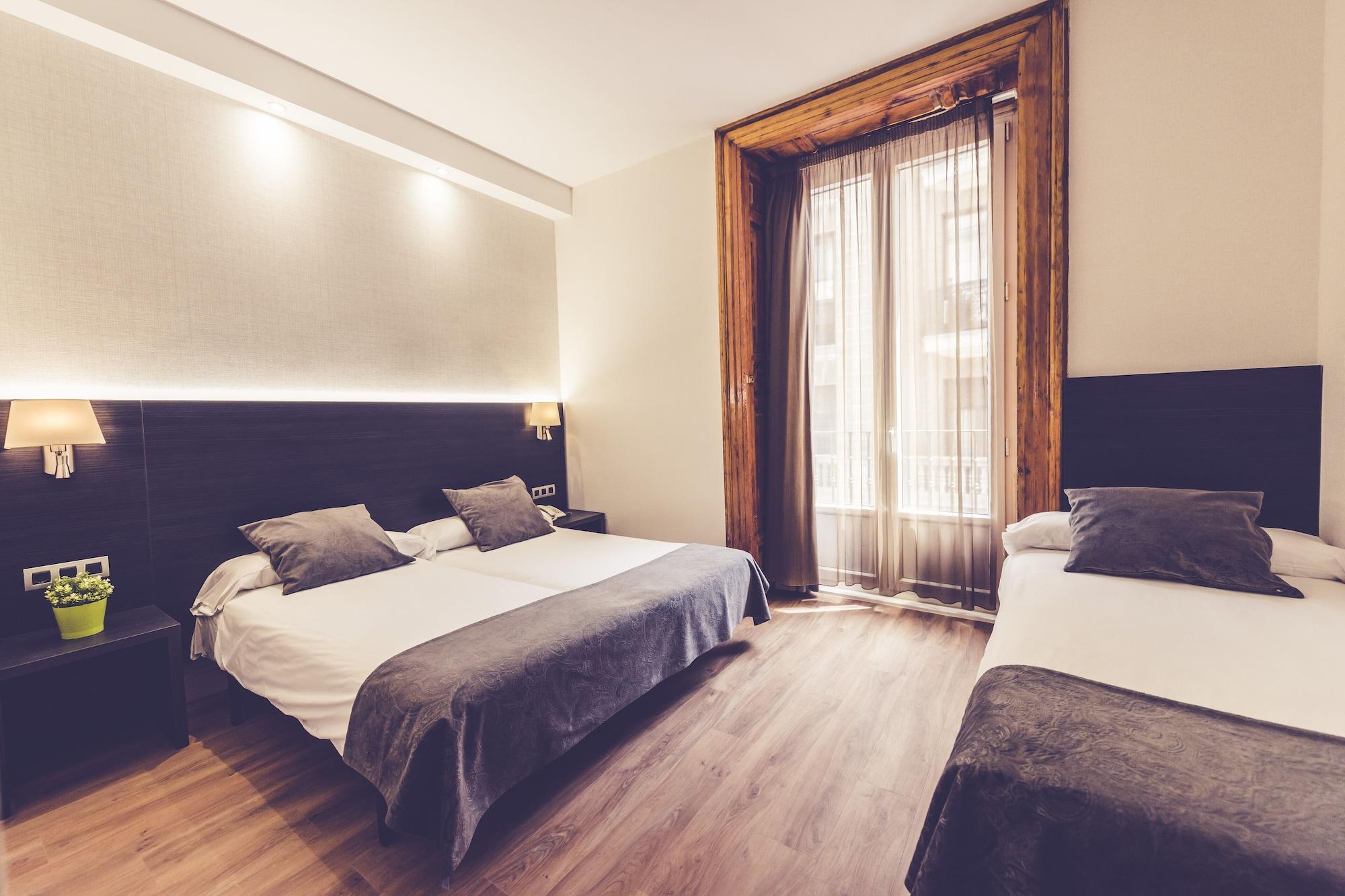 Hostal Marlasca Мадрид Екстер'єр фото