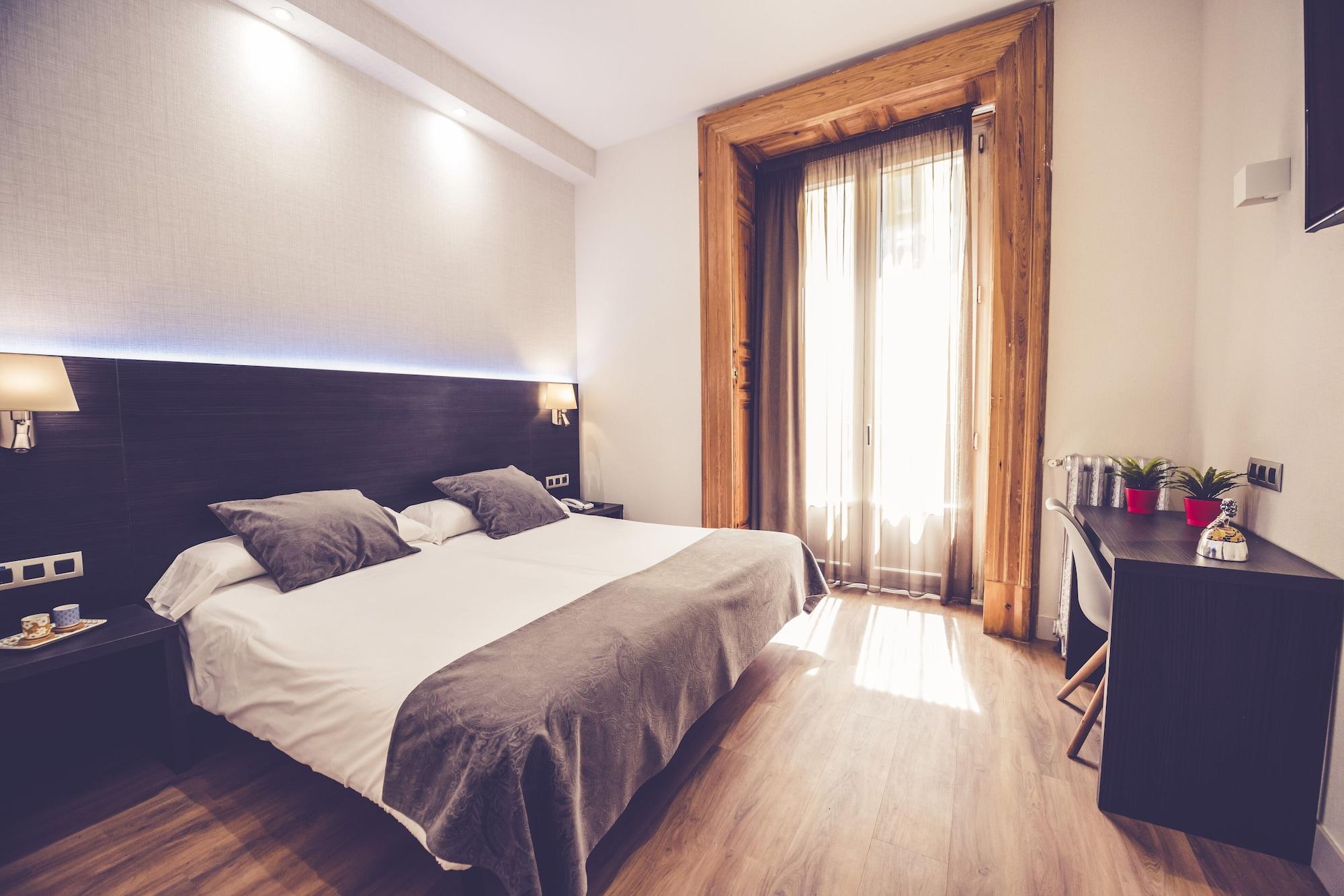 Hostal Marlasca Мадрид Екстер'єр фото